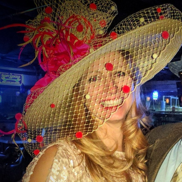 Meet your Posher, Becky - Picture 2 of 2